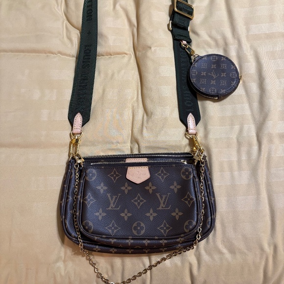 Louis Vuitton Multi Pochette - Picture 1 of 3